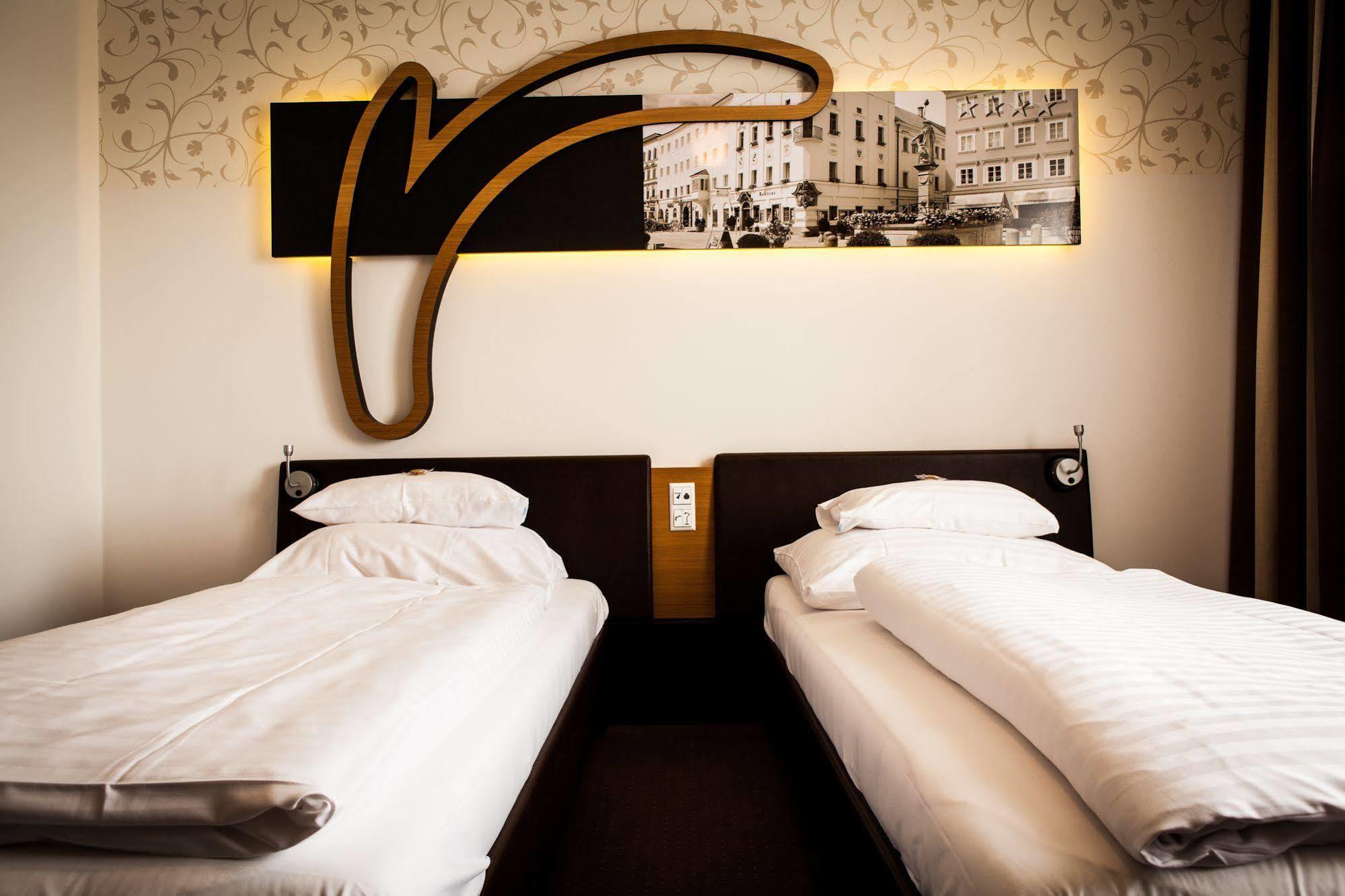 H+ Hotel Ried Ried im Innkreis Exterior photo